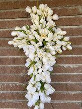 Load image into Gallery viewer, Off white tulip cross

