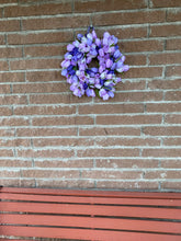 Load image into Gallery viewer, Small Tulip Wreath/Centerpiece
